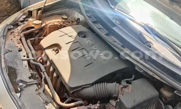 Sayi Na hannu Toyota Auris White Mota in Cotonou a Benin Sayi Na hannu Toyota Auris White Mota in Cotonou a Benin