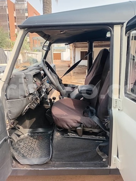 Big with watermark land rover defender benin cotonou 24354