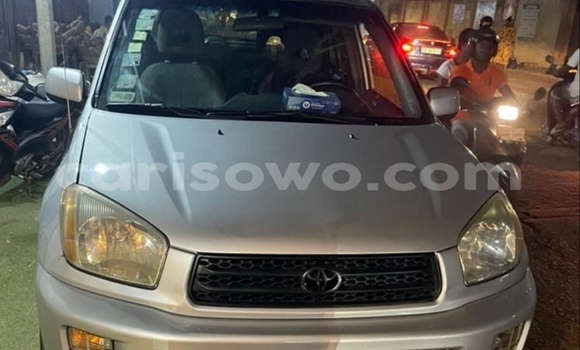 Acheter Occasion Voiture Toyota RAV4 Gris à Cotonou, Benin Acheter Occasion Voiture Toyota RAV4 Gris à Cotonou, Benin