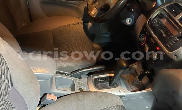 Acheter Occasion Voiture Toyota RAV4 Gris à Cotonou, Benin Acheter Occasion Voiture Toyota RAV4 Gris à Cotonou, Benin