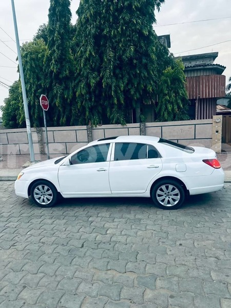 Big with watermark toyota avalon benin cotonou 24363