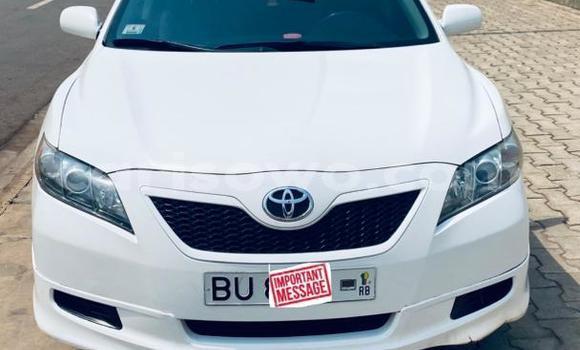 Acheter Occasion Voiture Toyota Camry Blanc à Porto-novo, West africa Acheter Occasion Voiture Toyota Camry Blanc à Porto-novo, West africa