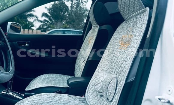 Acheter Occasion Voiture Toyota Corolla Blanc à Abomey Calavi, Benin Acheter Occasion Voiture Toyota Corolla Blanc à Abomey Calavi, Benin