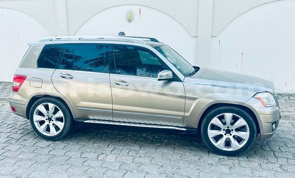Acheter Occasion Voiture Mercedes-Benz GLK–Class Gris à Cotonou, Benin Acheter Occasion Voiture Mercedes-Benz GLK–Class Gris à Cotonou, Benin