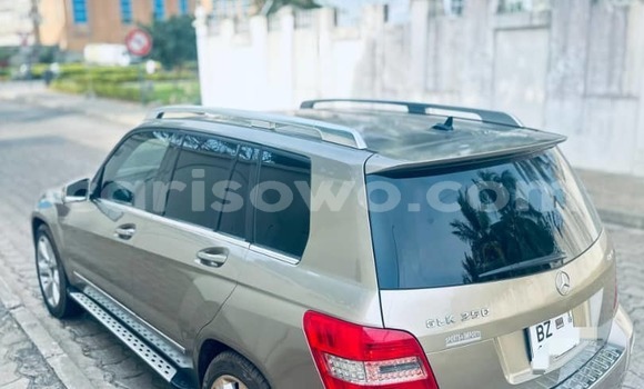 Acheter Occasion Voiture Mercedes-Benz GLK–Class Gris à Cotonou, Benin Acheter Occasion Voiture Mercedes-Benz GLK–Class Gris à Cotonou, Benin