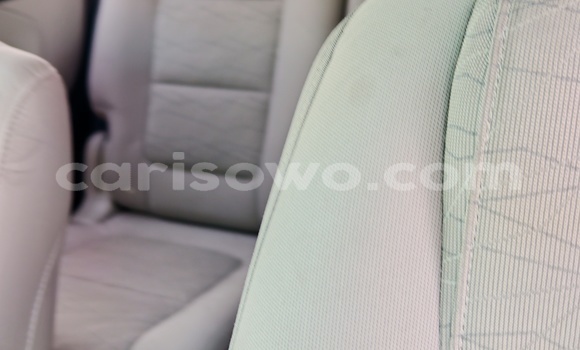 Acheter Occasion Voiture Ford Explorer Blanc à Cotonou, Benin Acheter Occasion Voiture Ford Explorer Blanc à Cotonou, Benin