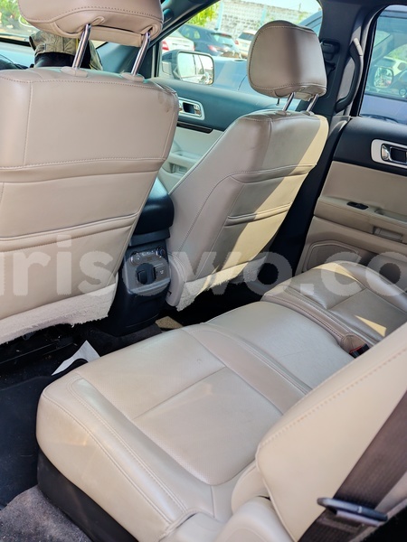 Big with watermark ford explorer benin cotonou 24378