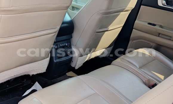 Acheter Occasion Voiture Ford Explorer Noir à Cotonou, Benin Acheter Occasion Voiture Ford Explorer Noir à Cotonou, Benin