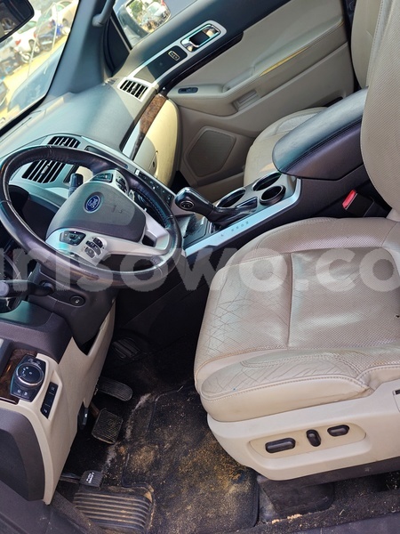 Big with watermark ford explorer benin cotonou 24378