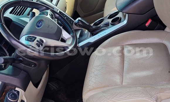 Acheter Occasion Voiture Ford Explorer Noir à Cotonou, Benin Acheter Occasion Voiture Ford Explorer Noir à Cotonou, Benin