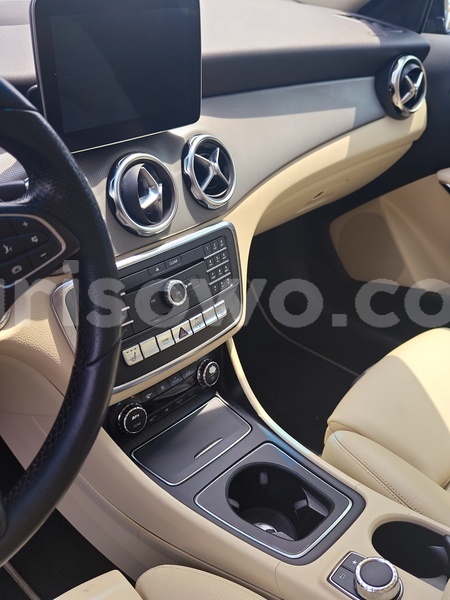 Big with watermark mercedes benz gla klasse amg benin cotonou 24379