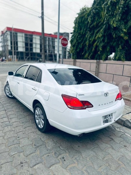Big with watermark toyota avalon benin cotonou 24387