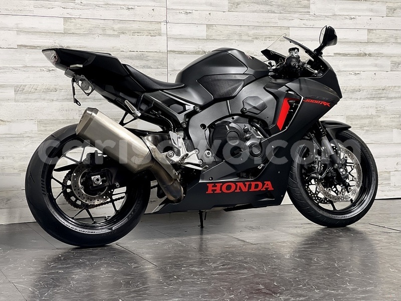 Big with watermark honda cbr 1000 rr oueme adjohoun 24395
