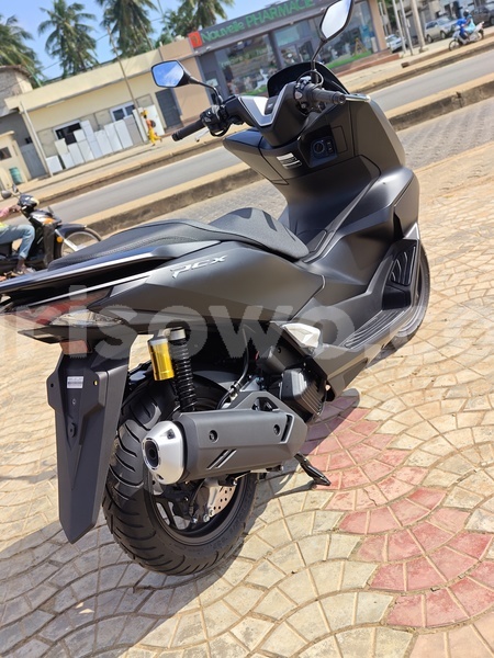 Big with watermark honda pcx benin cotonou 24398