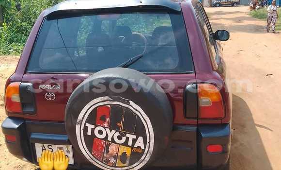 Acheter Occasion Voiture Toyota RAV4 Rouge à Cotonou, Benin Acheter Occasion Voiture Toyota RAV4 Rouge à Cotonou, Benin