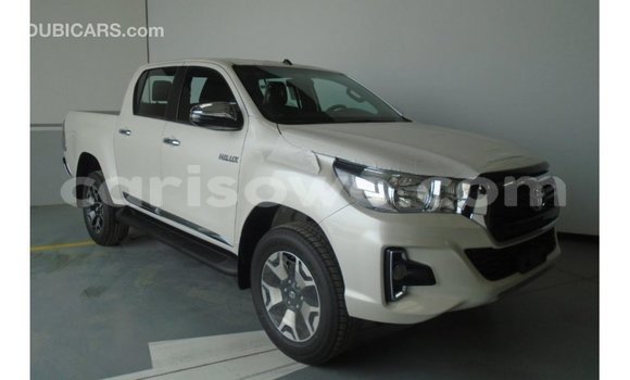 Buy Import Toyota Hilux White Car in Import - Dubai in Benign Buy Import Toyota Hilux White Car in Import - Dubai in Benign