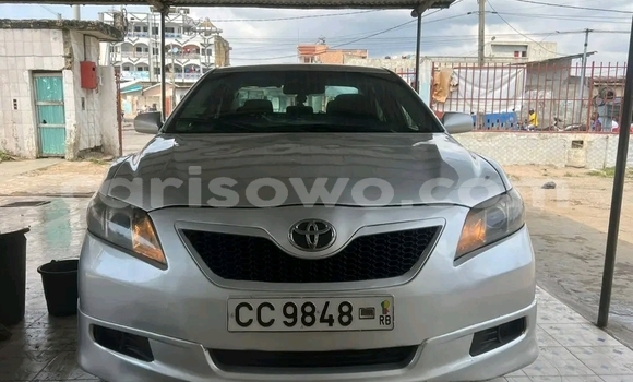 Acheter Occasion Voiture Toyota Camry Blanc à Abomey Calavi, Benin Acheter Occasion Voiture Toyota Camry Blanc à Abomey Calavi, Benin