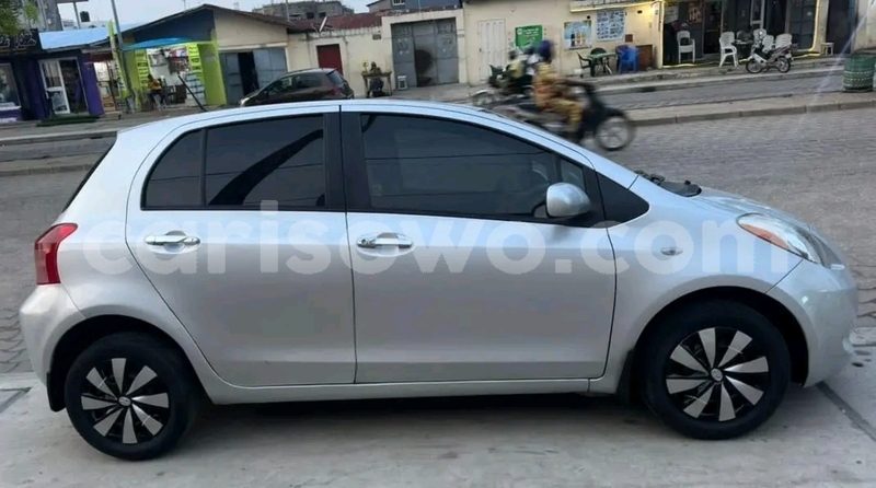 Big with watermark toyota yaris benin cotonou 24426