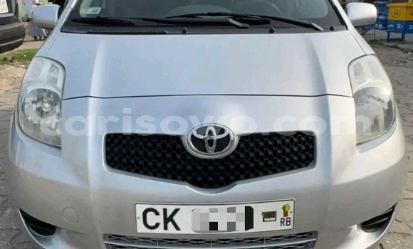 Acheter Occasion Voiture Toyota Yaris Blanc à Cotonou, Benin Acheter Occasion Voiture Toyota Yaris Blanc à Cotonou, Benin