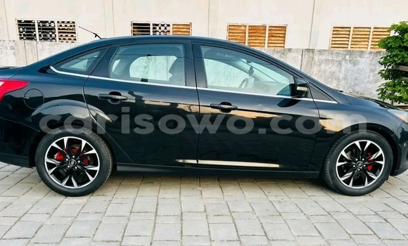 Acheter Occasion Voiture Ford Focus Noir à Cotonou, Benin Acheter Occasion Voiture Ford Focus Noir à Cotonou, Benin
