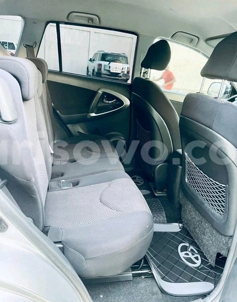 Big with watermark toyota rav4 benin cotonou 24428