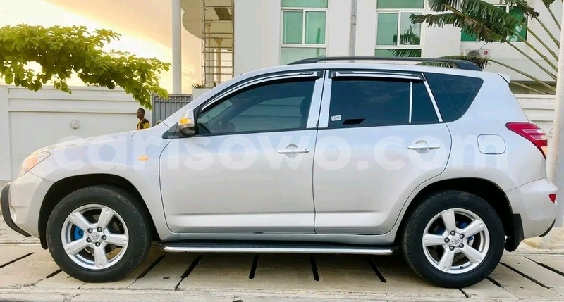 Big with watermark toyota rav4 benin cotonou 24428