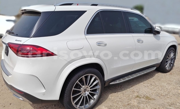 Sayi Na hannu Mercedes-Benz GLE White Mota in Cotonou a Benin Sayi Na hannu Mercedes-Benz GLE White Mota in Cotonou a Benin