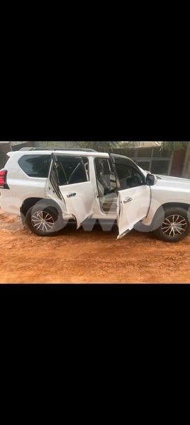 Big with watermark toyota prado benin cotonou 24431