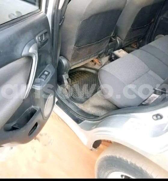 Big with watermark toyota rav4 benin cotonou 24432