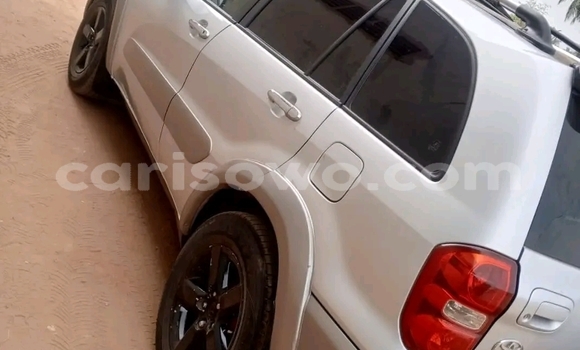 Acheter Occasion Voiture Toyota RAV4 Other à Cotonou, Benin Acheter Occasion Voiture Toyota RAV4 Other à Cotonou, Benin