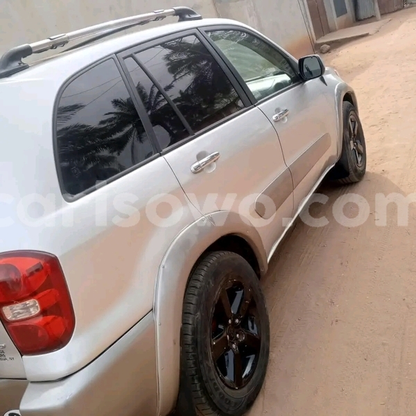 Big with watermark toyota rav4 benin cotonou 24441