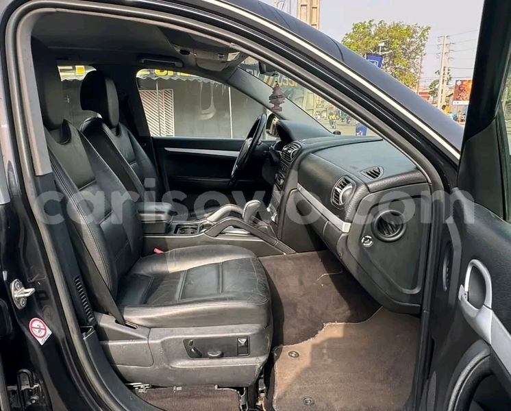 Big with watermark porsche cayenne benin cotonou 24445
