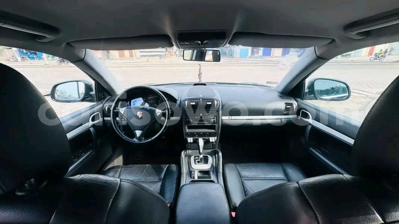 Big with watermark porsche cayenne benin cotonou 24445