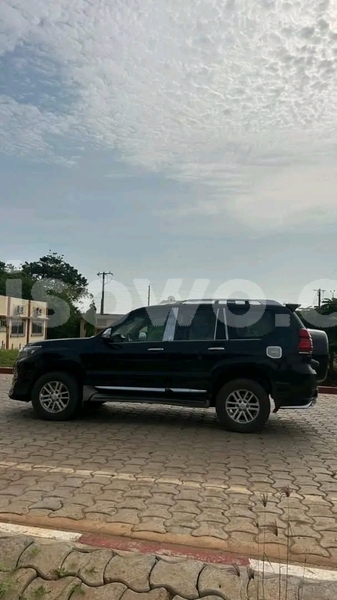 Big with watermark toyota prado benin cotonou 24452