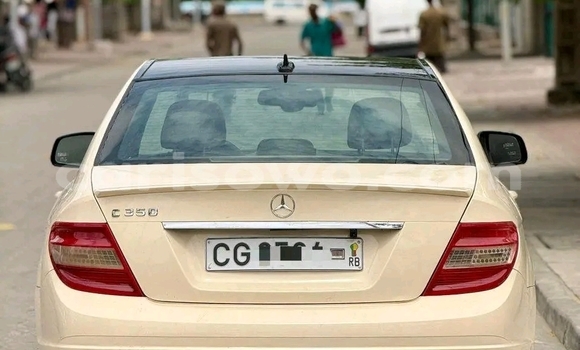 Acheter Occasion Voiture Mercedes-Benz 300CD Other à Cotonou, Benin Acheter Occasion Voiture Mercedes-Benz 300CD Other à Cotonou, Benin
