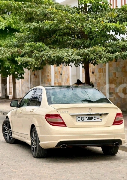 Big with watermark mercedes benz 300cd benin cotonou 24453