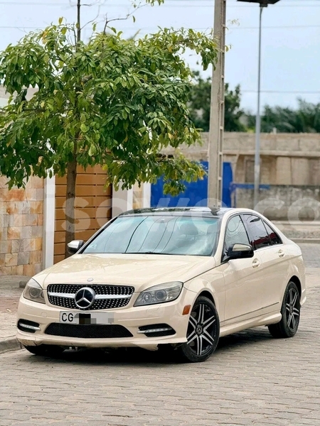 Big with watermark mercedes benz 300cd benin cotonou 24453