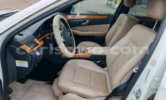 Ra Àlòkù Toyota RAV4 Other Ọkọ̀ in Cotonou ni Benin Ra Àlòkù Toyota RAV4 Other Ọkọ̀ in Cotonou ni Benin