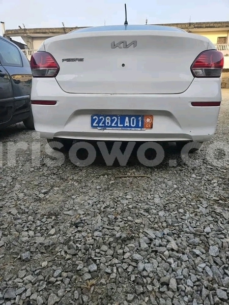 Big with watermark kia pregio benin cotonou 24473