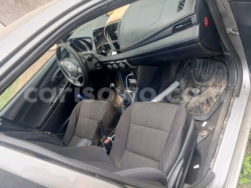 Big with watermark toyota yaris benin cotonou 24474