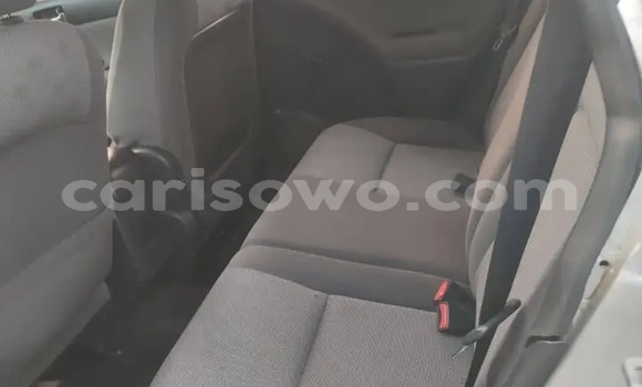 Acheter Occasion Voiture Toyota Matrix Blanc à Cotonou, Benin Acheter Occasion Voiture Toyota Matrix Blanc à Cotonou, Benin