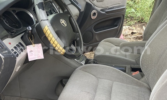 Acheter Occasion Voiture Toyota Highlander Rouge à Lokossa, Benin Acheter Occasion Voiture Toyota Highlander Rouge à Lokossa, Benin