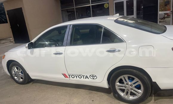 Acheter Occasion Voiture Toyota Camry Blanc à Cotonou, Benin Acheter Occasion Voiture Toyota Camry Blanc à Cotonou, Benin