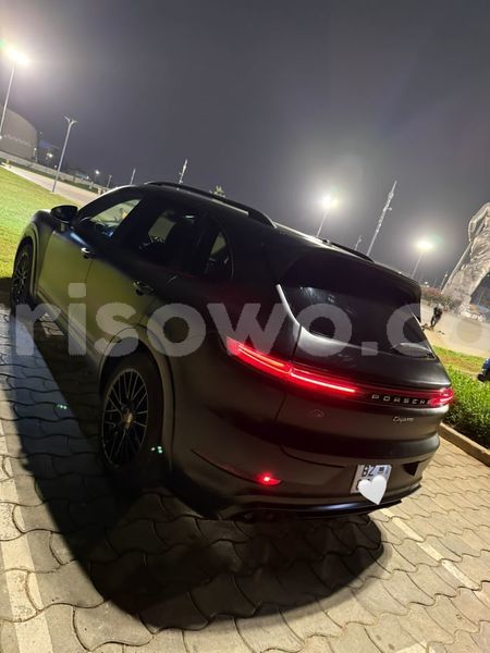 Big with watermark porsche cayenne benin cotonou 24495