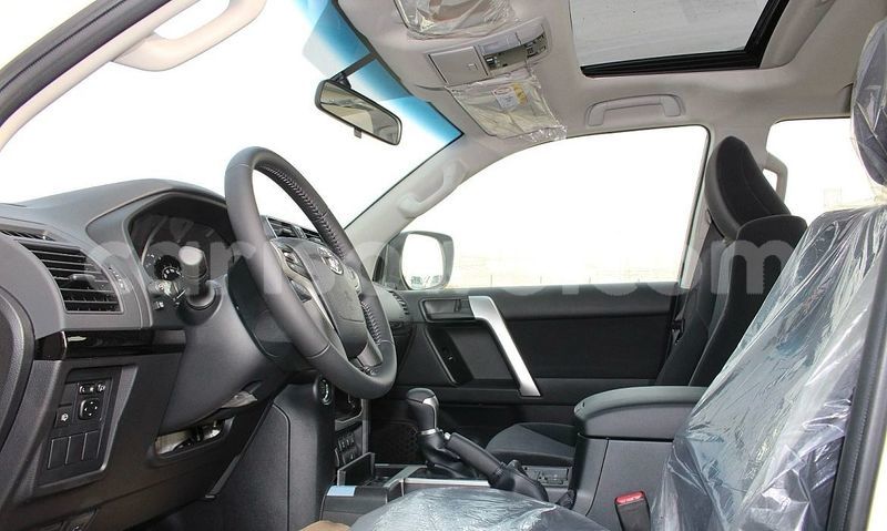 Big with watermark toyota land cruiser prado benin cotonou 24501