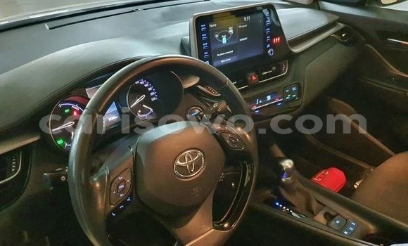 Buy Used Toyota C-HR White Car in Cotonou in Benign Buy Used Toyota C-HR White Car in Cotonou in Benign