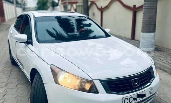 Buy Used Honda Accord White Car in Cotonou in Benign Buy Used Honda Accord White Car in Cotonou in Benign