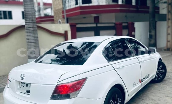 Buy Used Honda Accord White Car in Cotonou in Benign Buy Used Honda Accord White Car in Cotonou in Benign