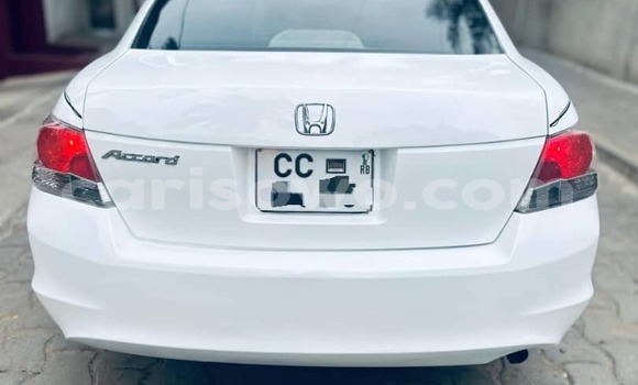 Buy Used Honda Accord White Car in Cotonou in Benign Buy Used Honda Accord White Car in Cotonou in Benign