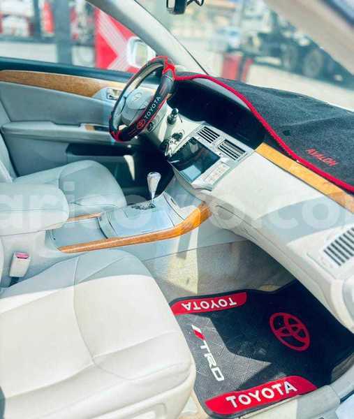 Big with watermark toyota avalon benin abomey calavi 24506